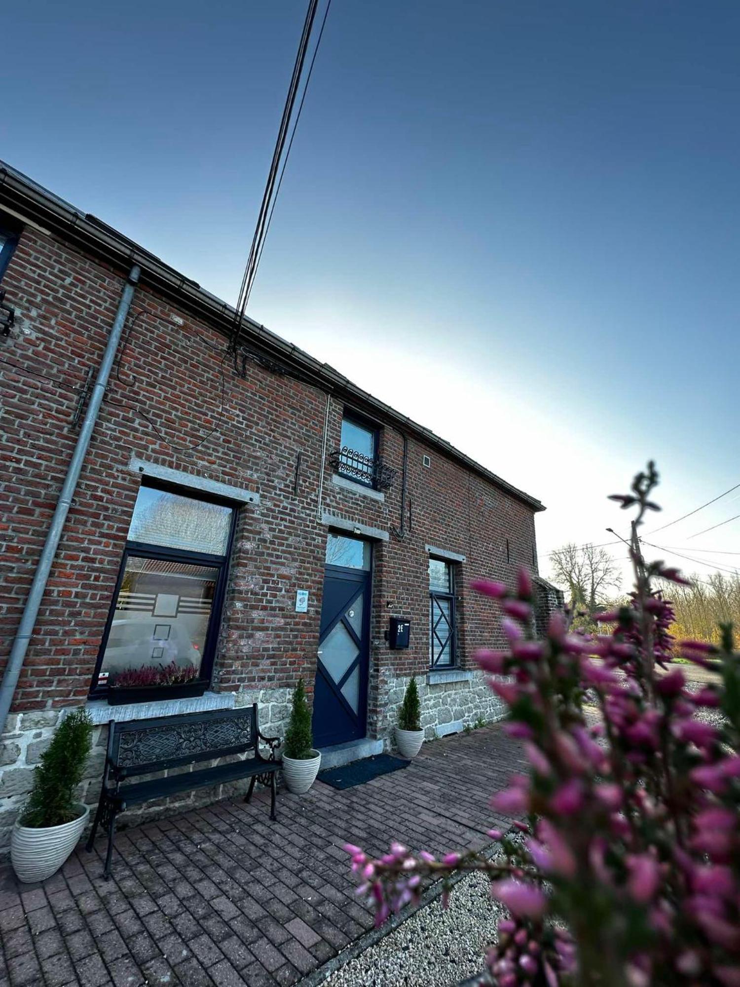 Residence Du Moulin 2E Grand Appartement 6 Personnes Boussu-lez-Mons Exterior photo